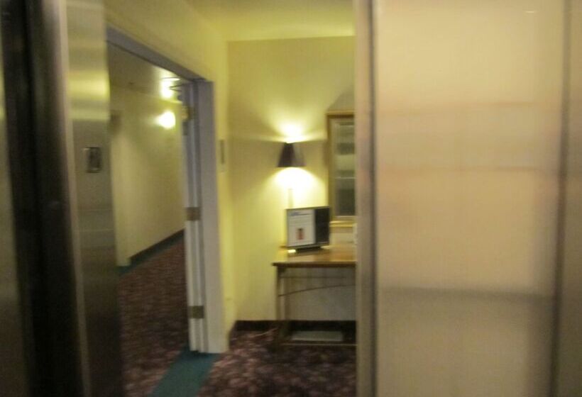 Szálloda Carson City Plaza