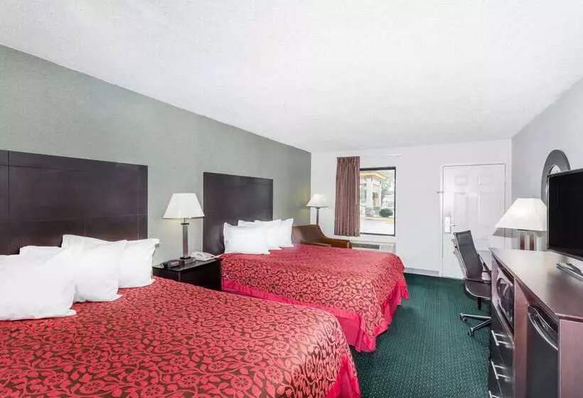 فندق Days Inn By Wyndham Hendersonville