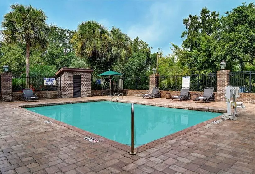 هتل Hampton Inn Charleston/mount Pleasant Patriots Point