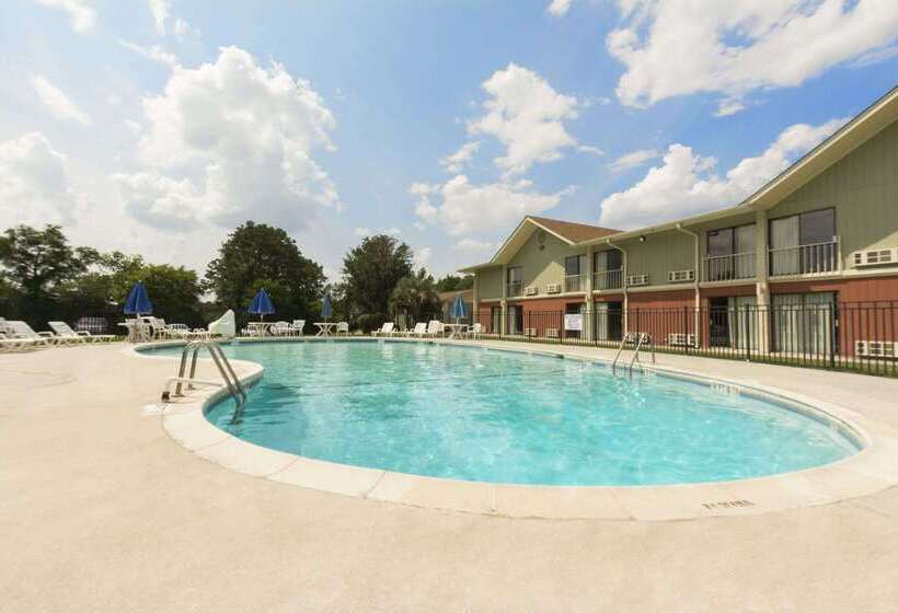 Szálloda Howard Johnson By Wyndham Beaufort/parris Island