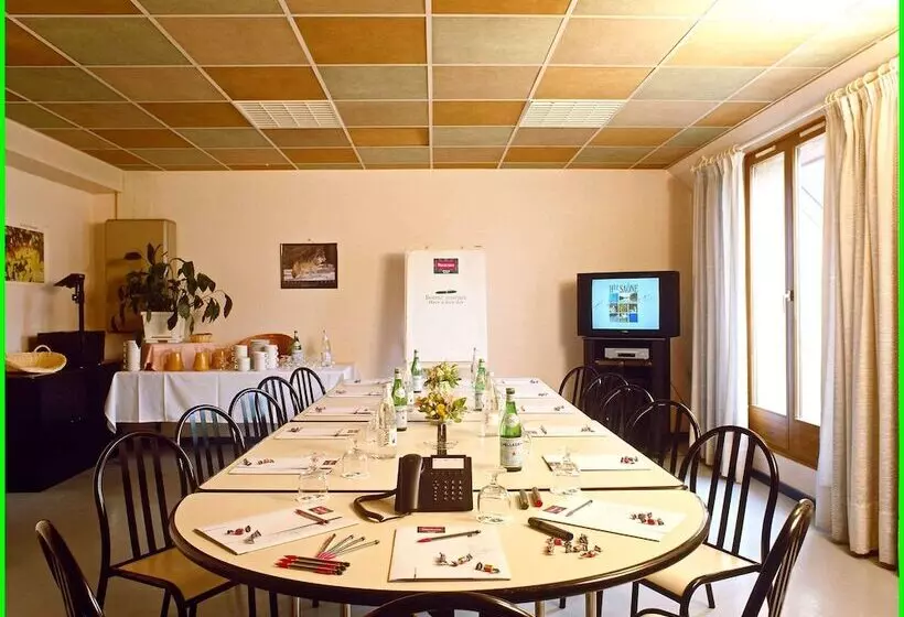 فندق Mercure Hexagone Luxeuil