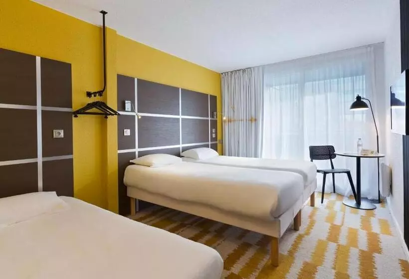 Отель Ibis Styles Massy Opéra