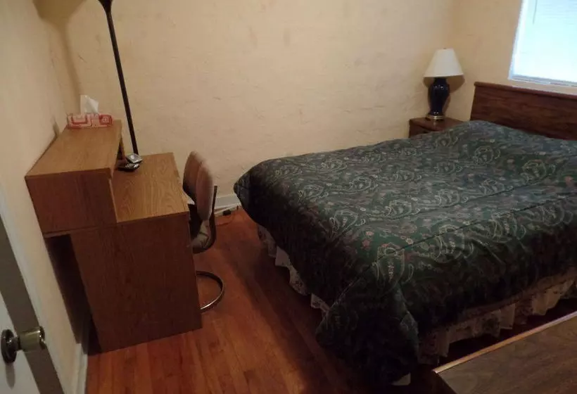 호텔 InnTown Chapel Hill