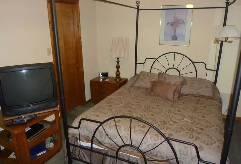 호텔 InnTown Chapel Hill