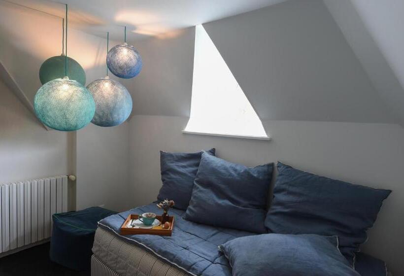 هتل La Chaumière