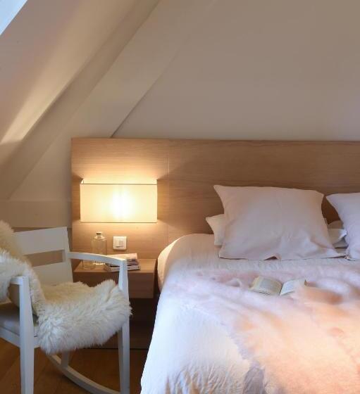 هتل La Chaumière