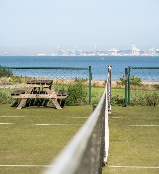 هتل La Chaumière