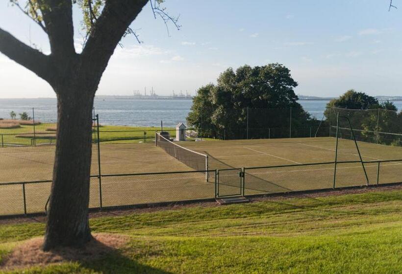 هتل La Chaumière