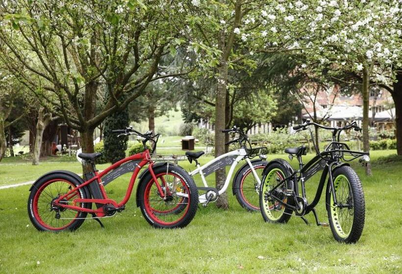 هتل La Chaumière