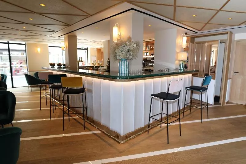 ホテル Le Cafe De Paris