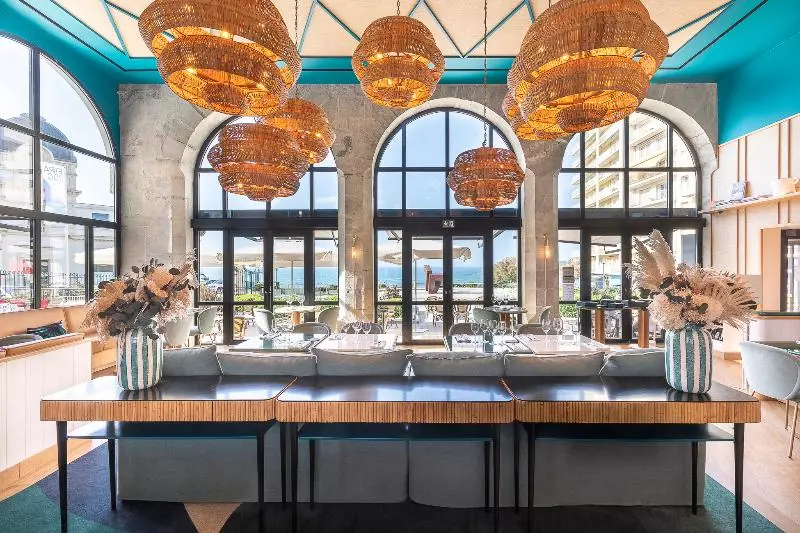 ホテル Le Cafe De Paris