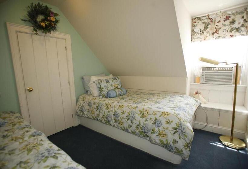 호텔 Parsonage Inn Bed And Breakfast