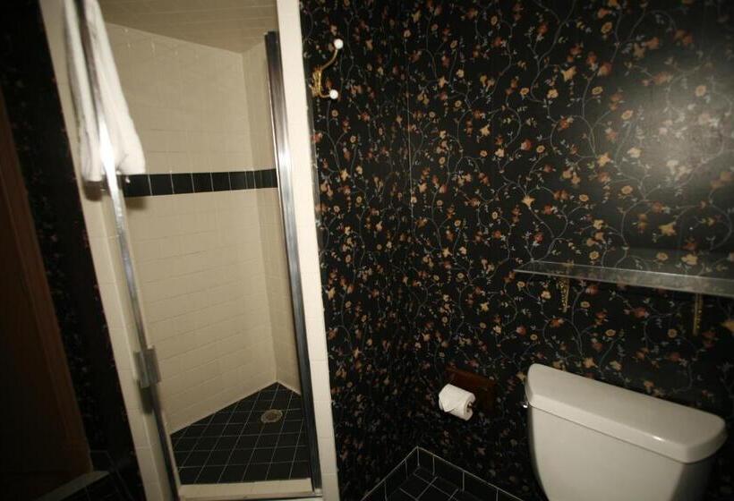 호텔 Parsonage Inn Bed And Breakfast