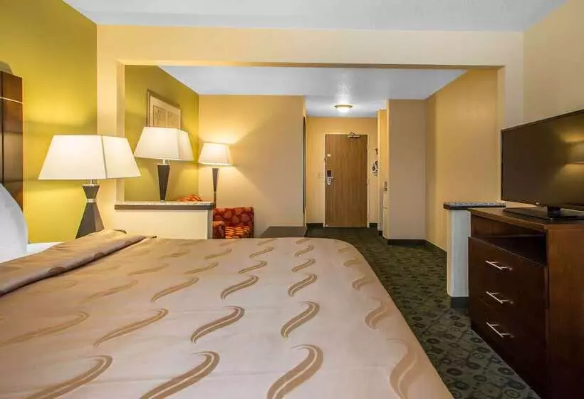 호텔 Quality Inn & Suites Bloomington I 55 And I 74