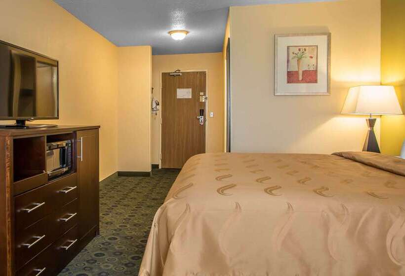 هتل Quality Inn & Suites Bloomington I 55 And I 74