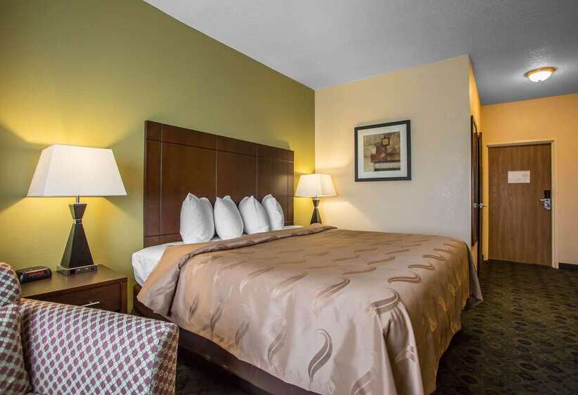 هتل Quality Inn & Suites Bloomington I 55 And I 74