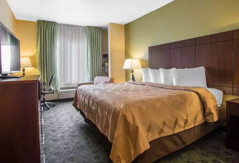 호텔 Quality Inn & Suites Bloomington I 55 And I 74