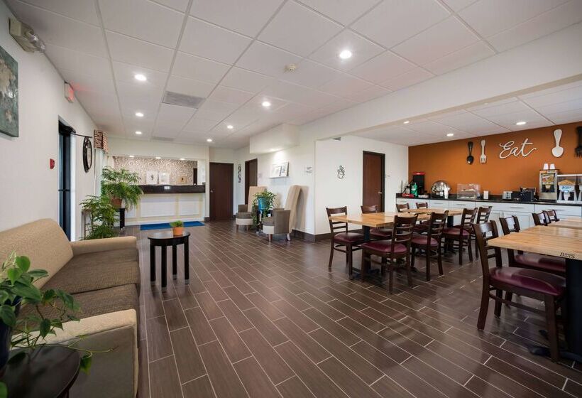 酒店 Ramada By Wyndham Effingham