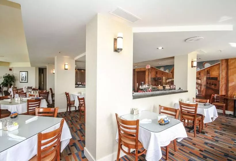 ホテル The Patricia Grand