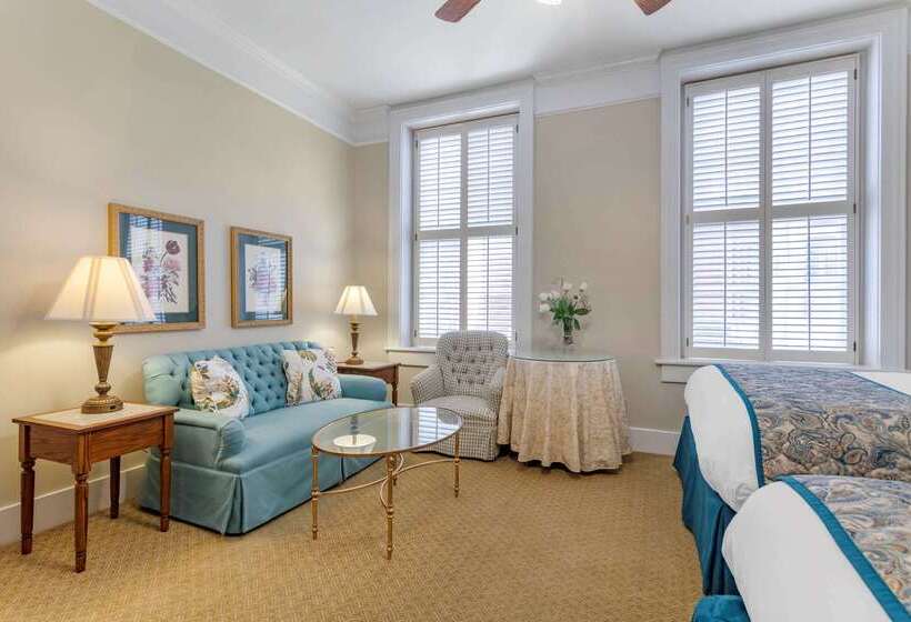 Windsor Hotel, Ascend Hotel Collection