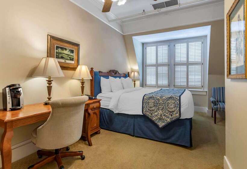 Windsor Hotel, Ascend Hotel Collection