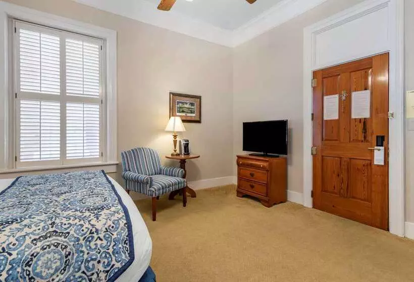 Windsor Hotel, Ascend Hotel Collection