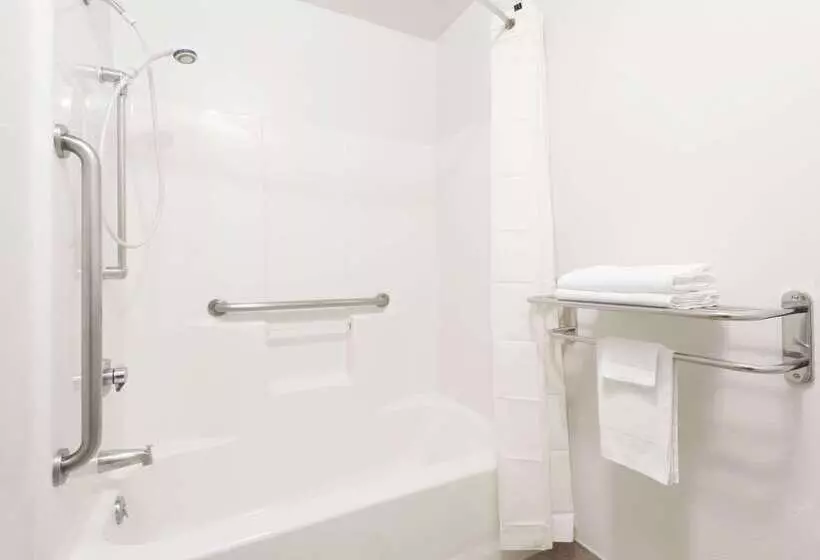 مُتل Super 8 By Wyndham Missoula/reserve St