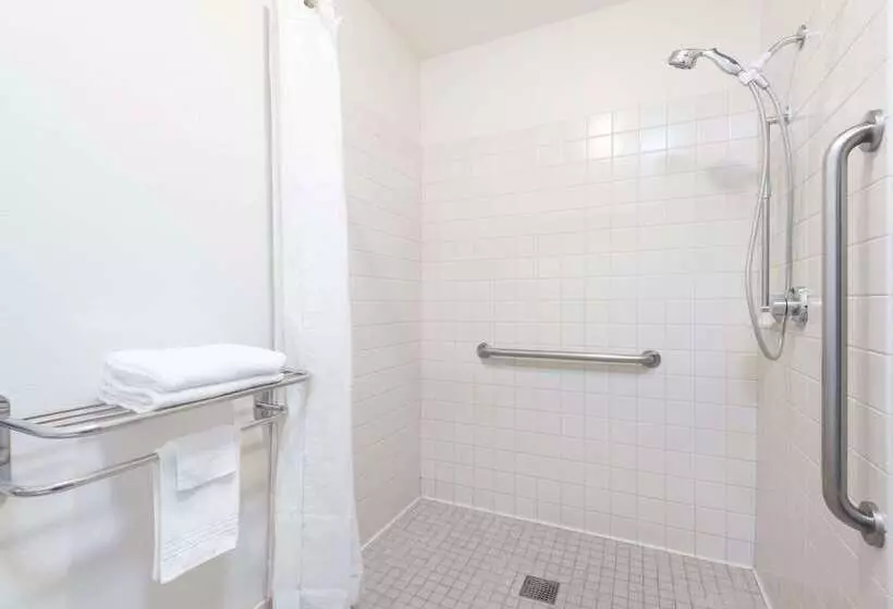 مُتل Super 8 By Wyndham Missoula/reserve St