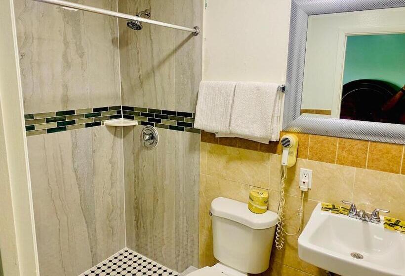 A Fisher's Inn Motel