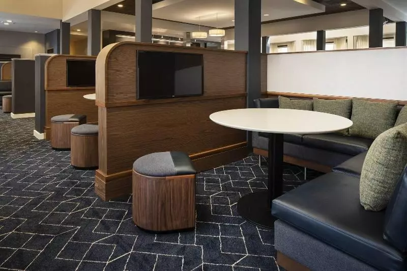 ホテル Courtyard By Marriott Palm Springs