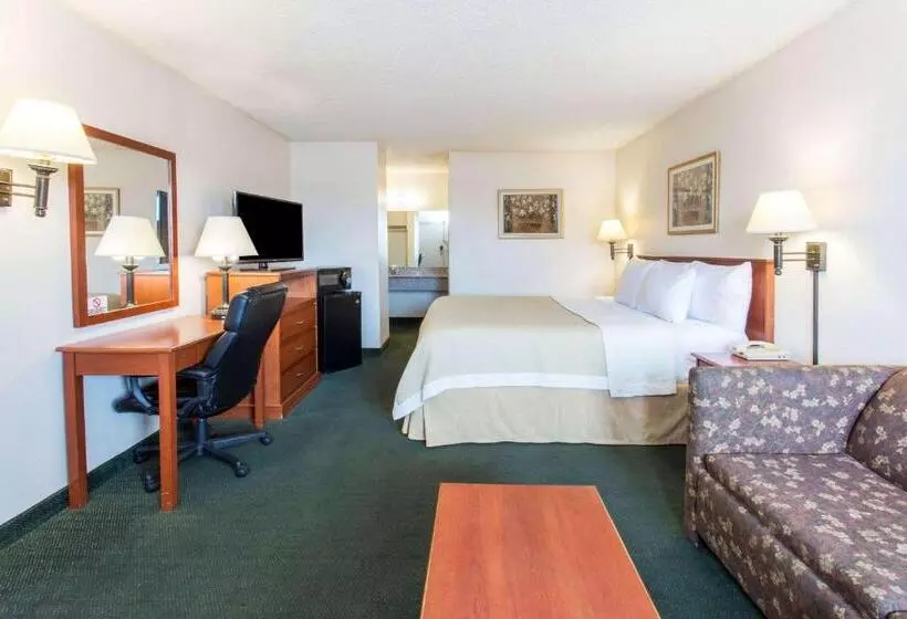 בית מלון כפרי Days Inn By Wyndham Mesa East