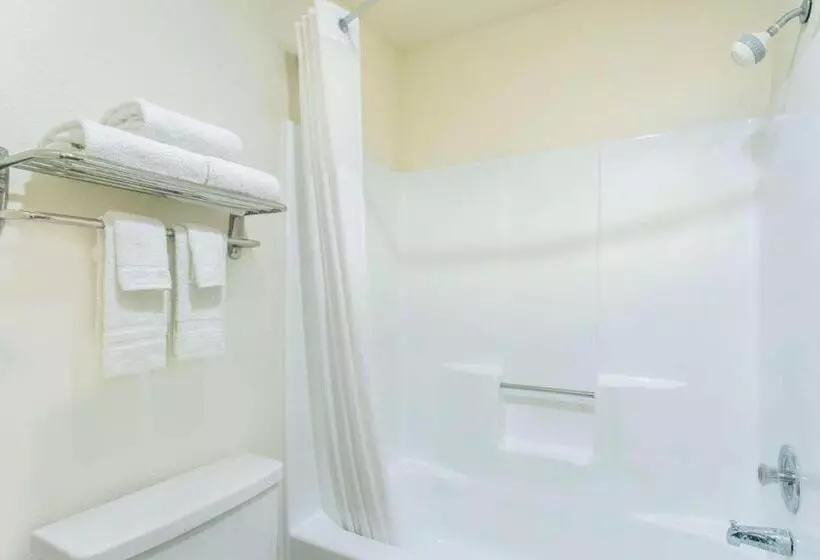 בית מלון כפרי Days Inn By Wyndham Mesa East