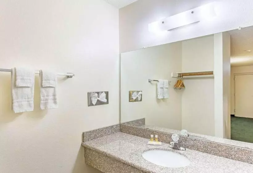 בית מלון כפרי Days Inn By Wyndham Mesa East