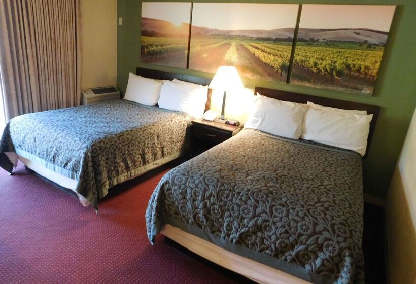 בית מלון כפרי Days Inn By Wyndham Novato/san Francisco