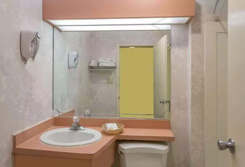 ホテル Days Inn By Wyndham Novato/san Francisco