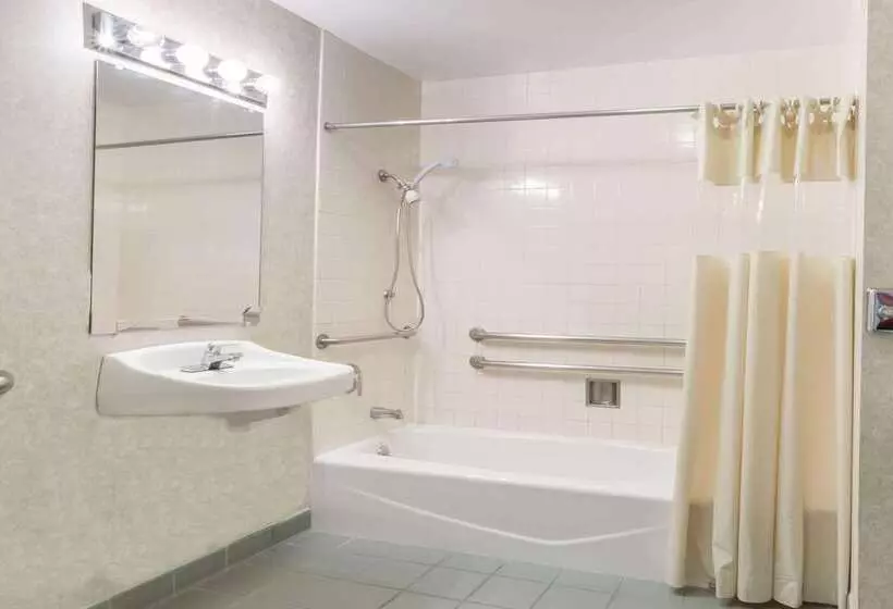 ホテル Days Inn By Wyndham Novato/san Francisco