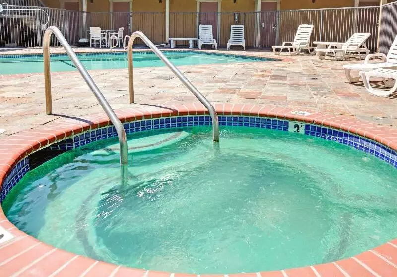 酒店 Days Inn By Wyndham San Jose Convention Center