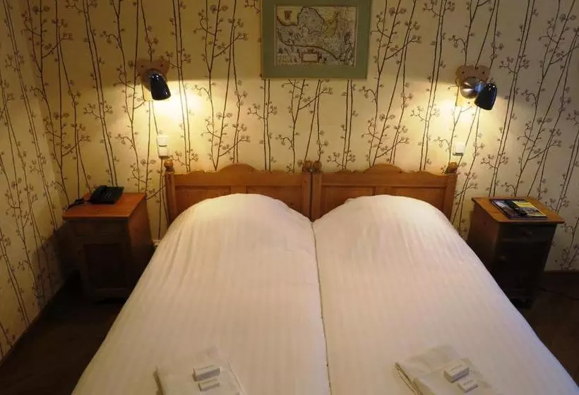 호텔 De Emauspoort