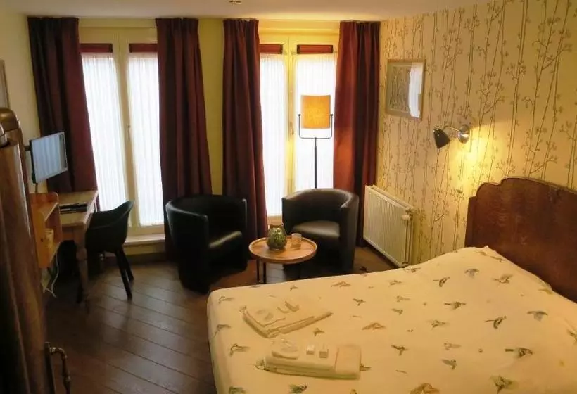 호텔 De Emauspoort