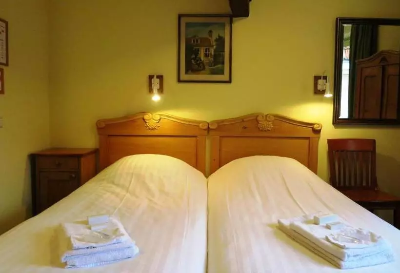 호텔 De Emauspoort