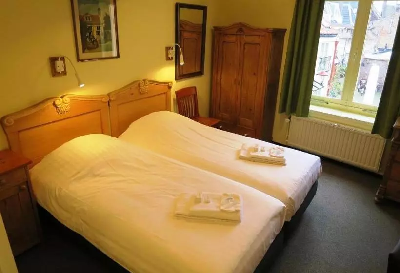 호텔 De Emauspoort