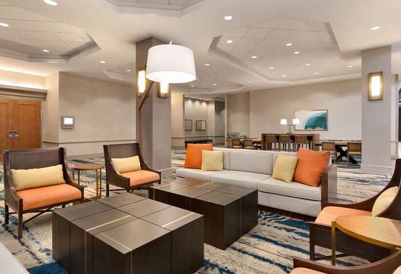 هتل Embassy Suites By Hilton Monterey Bay Seaside