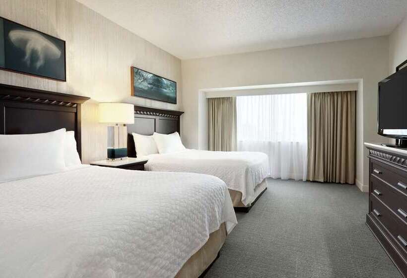 هتل Embassy Suites By Hilton Monterey Bay Seaside