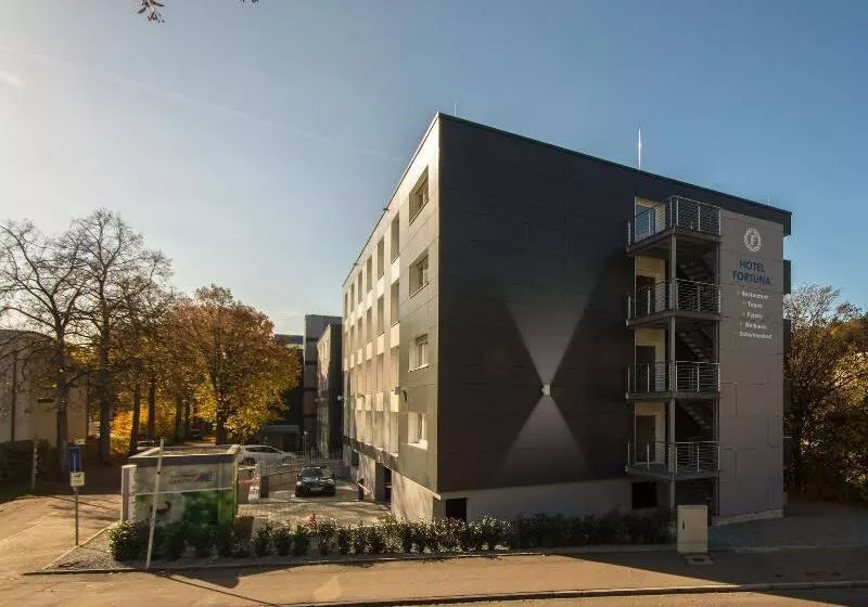 酒店 Fortuna