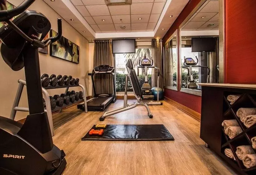 هتل Garden Court Eastgate