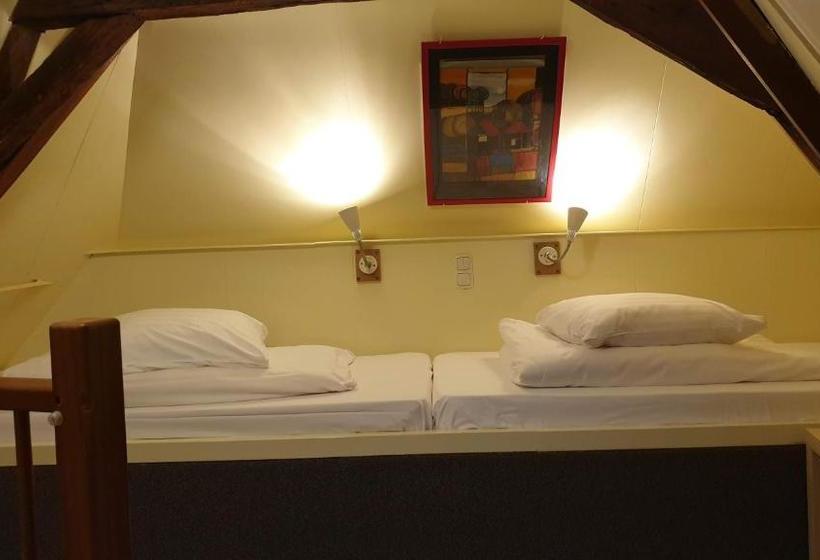 Hotelli De Emauspoort