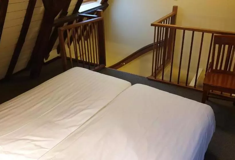 호텔 De Emauspoort