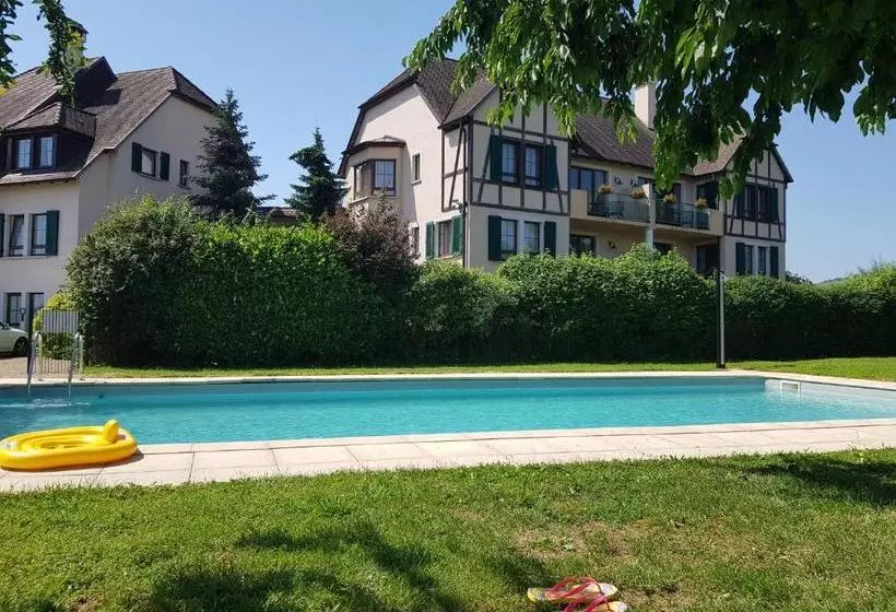 ホテル Kanzel Residence Et Suite