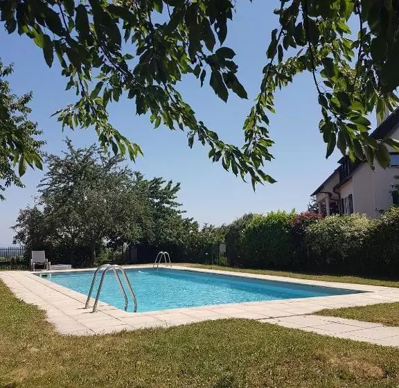 ホテル Kanzel Residence Et Suite