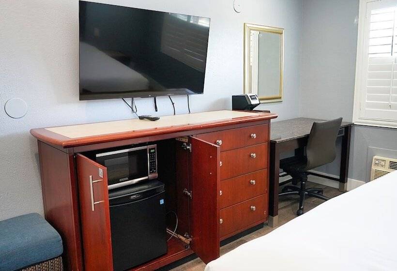 فندق Seaside Inn & Suites